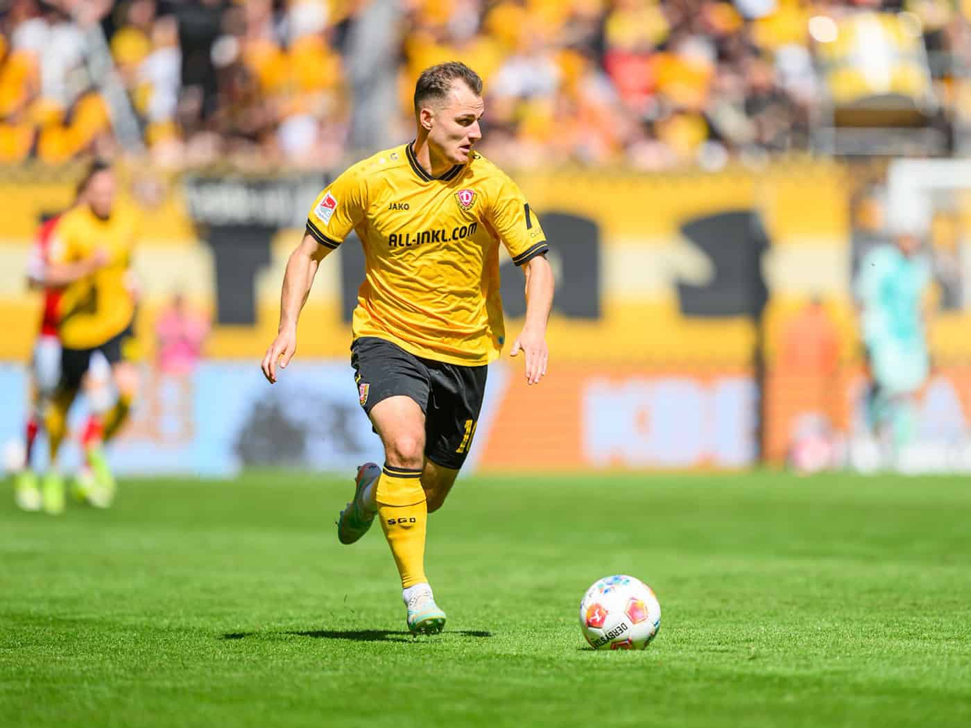 Jakob Lemmer bleibt bei Dynamo Dresden. (Archivbild) / Foto: Robert Michael/dpa