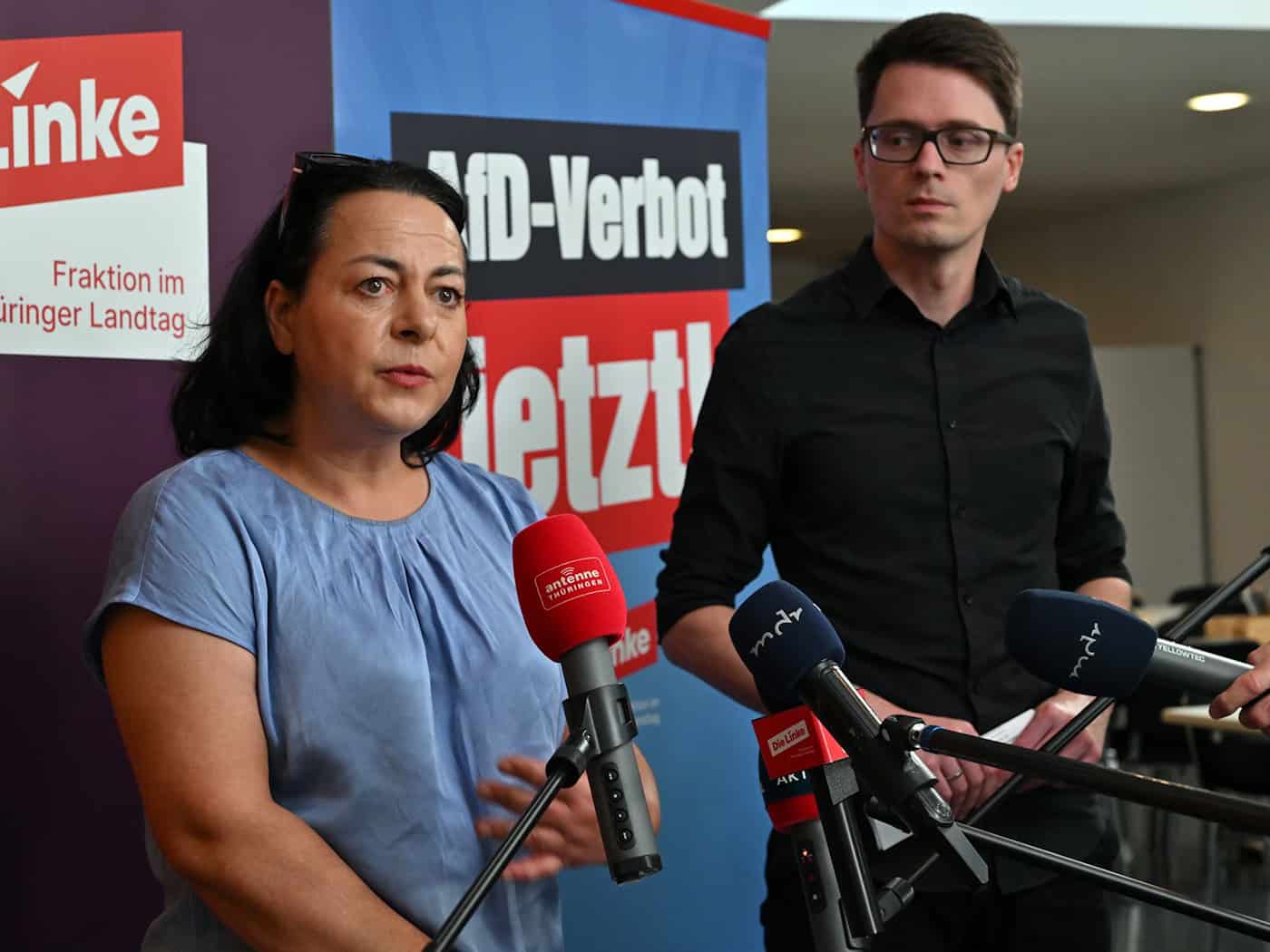 Die Linke schickt Beobachter zu Protesten gegen AfD-Parteitag. / Foto: Martin Schutt/dpa