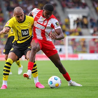 Sidny Lopes Cabral im Trikot von Rot-Weiß Erfurt (r). Der WM Spieler der Kapverden wechselt von Benfica Lissabon zu Trabzonspor. / Foto: Jan Woitas/dpa