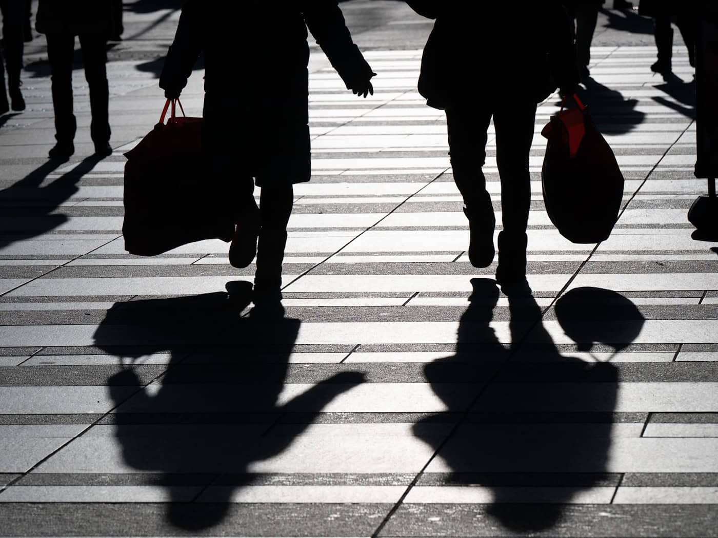 Die ostdeutsche Wirtschaft blickt optimistischer in die Zukunft. (Symbolbild) / Foto: Sebastian Kahnert/dpa