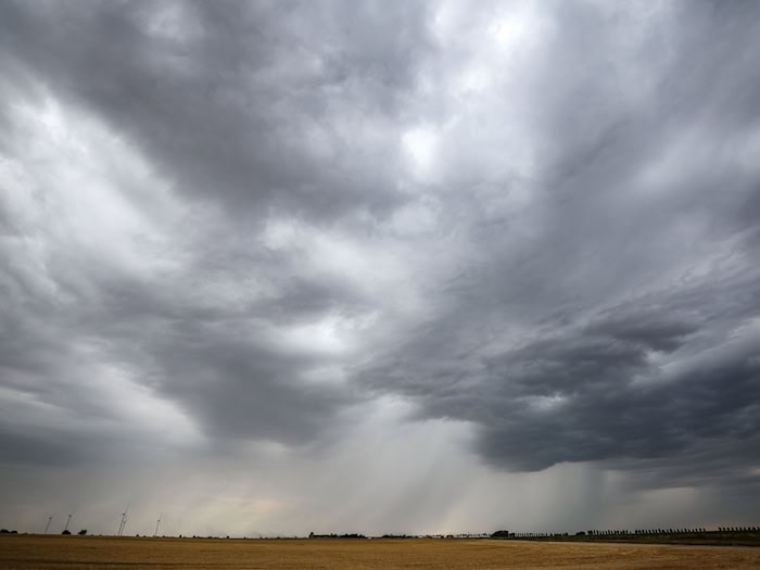 Gewitter sind insbesondere heute und morgen in Sachsen, Sachsen-Anhalt und Thüringen zu erwarten. (Symbolbild) / Foto: Jan Woitas/dpa