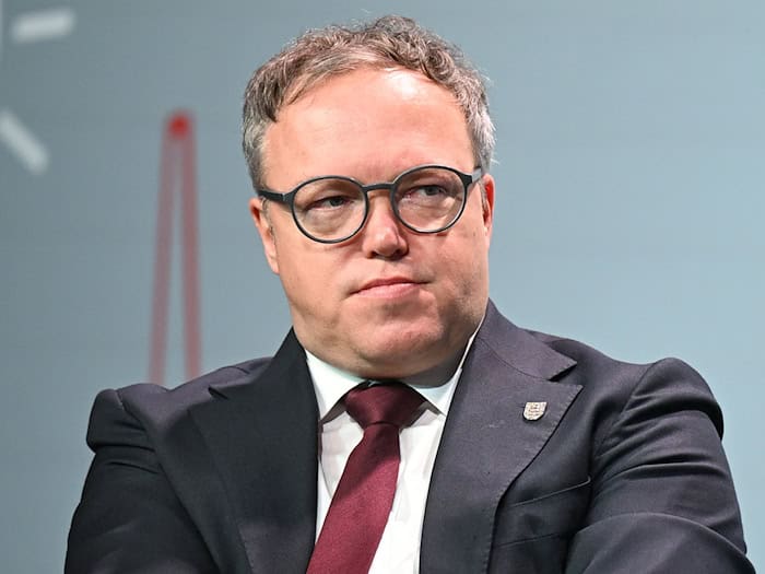 Wurden mehrere Reden und Gastbeiträge von Thüringens Ministerpräsident Mario Voigt (CDU) mit Hilfe von Künstlicher Intelligenz (KI) erstellt? (Archivbild) / Foto: David Hammersen/dpa
