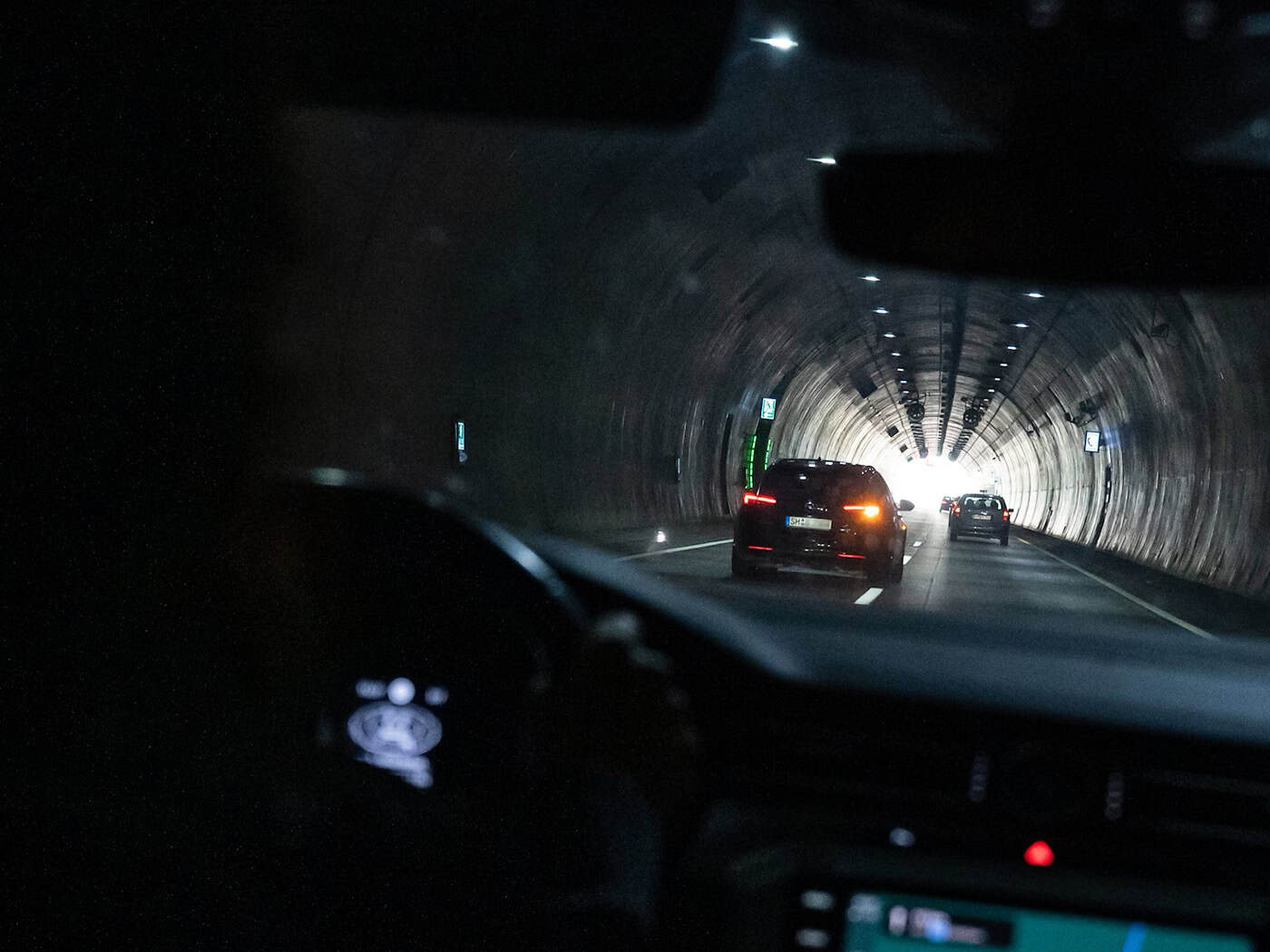 Der Tunnel wird in den kommenden zwei Nächten in beide Richtungen voll gesperrt. (Archivbild) / Foto: Hendrik Schmidt/dpa