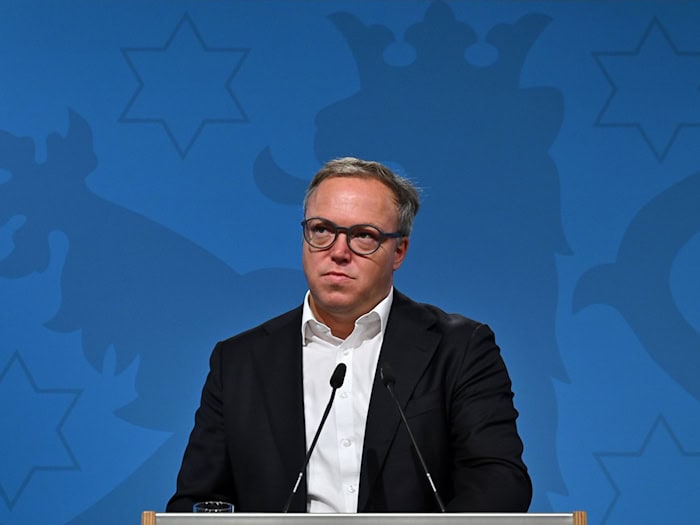Thüringens Ministerpräsident Mario Voigt (CDU) steht in der Kritik, weil mehrere seiner Reden und Gastbeiträge mit Hilfe von KI erstellt worden sein sollen. (Archivbild) / Foto: Martin Schutt/dpa