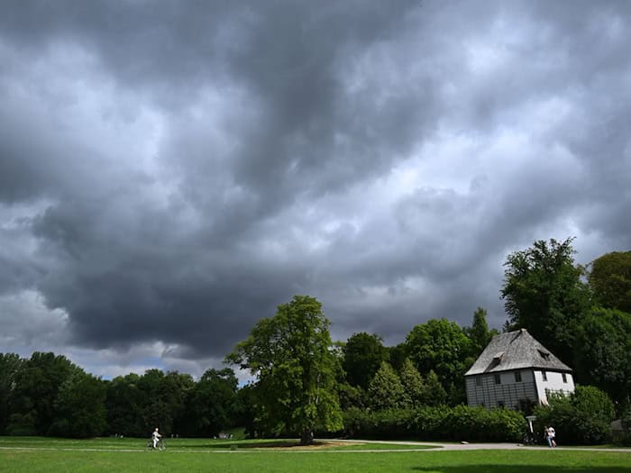 In Thüringen werden am Wochenende Gewitter erwartet. (Archivbild) / Foto: Martin Schutt/dpa