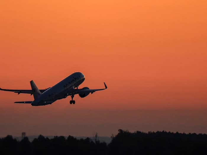 Ferienflieger starten zum Beginn der Sommerferien von den Flughäfen Leipzig/Halle und Dresden in den Urlaub. (Symbolbild) / Foto: Jan Woitas/dpa/dpa-tmn