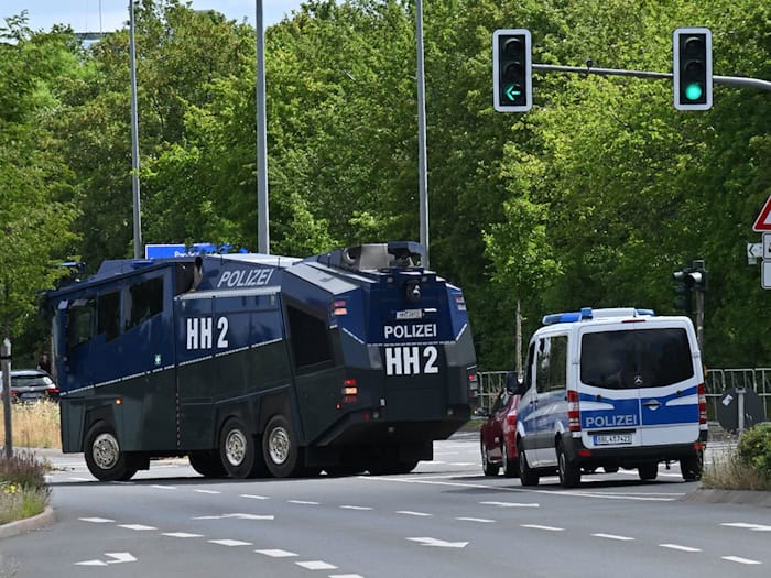 Stadt und Polizei arbeiten zusammen, um den erwarteten Andrang wegen des AfD-Bundesparteitags und wegen geplanter Gegendemonstrationen, zu koordinieren.    / Foto: Martin Schutt/dpa