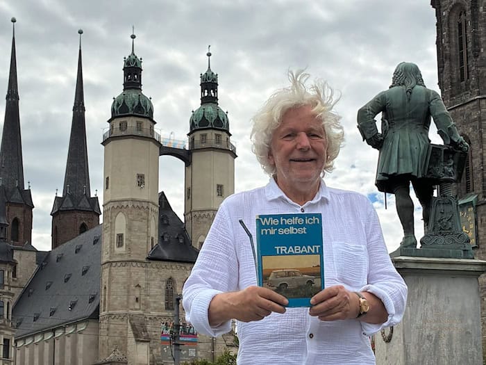 Rolf Becker hat sich schon lange dem Thema Trabi verschrieben. / Foto: Inga Jahn/dpa