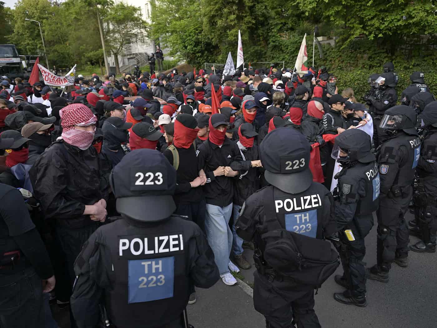 Für die Absicherung des AfD-Bundesparteitages waren mehrere Tausend Polizisten im Einsatz. (Archivbild)  / Foto: Jacob Schröter/dpa