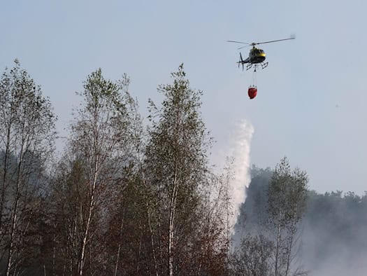 Meuselwitz: Kaum Wirkung durch Einsatz von Löschhubschrauber