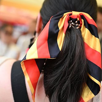 YouGov-Studie: Demokratie in Gefahr – hohes Misstrauen in Ost und West