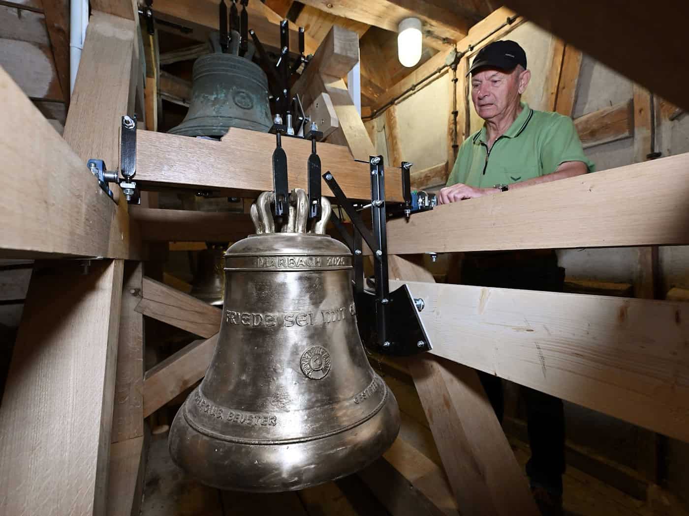 Neues Glockenspiel in St.-Gotthardt-Kirche in Erfurt-Marbach eingeweiht