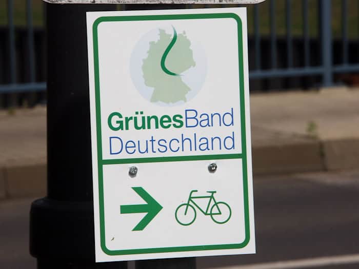 Am «Grünen Band» gibt es auch Rad- und Wanderwege. (Symbolbild) / Foto: Jens Büttner/dpa