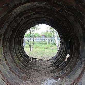 Drei Teile des Spionagetunnels bei Storkow gefunden und nach Berlin gebracht