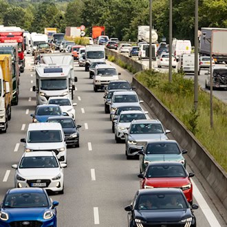 Ferienende in mehreren Bundesländern: ADAC warnt vor Staus auf Autobahnen