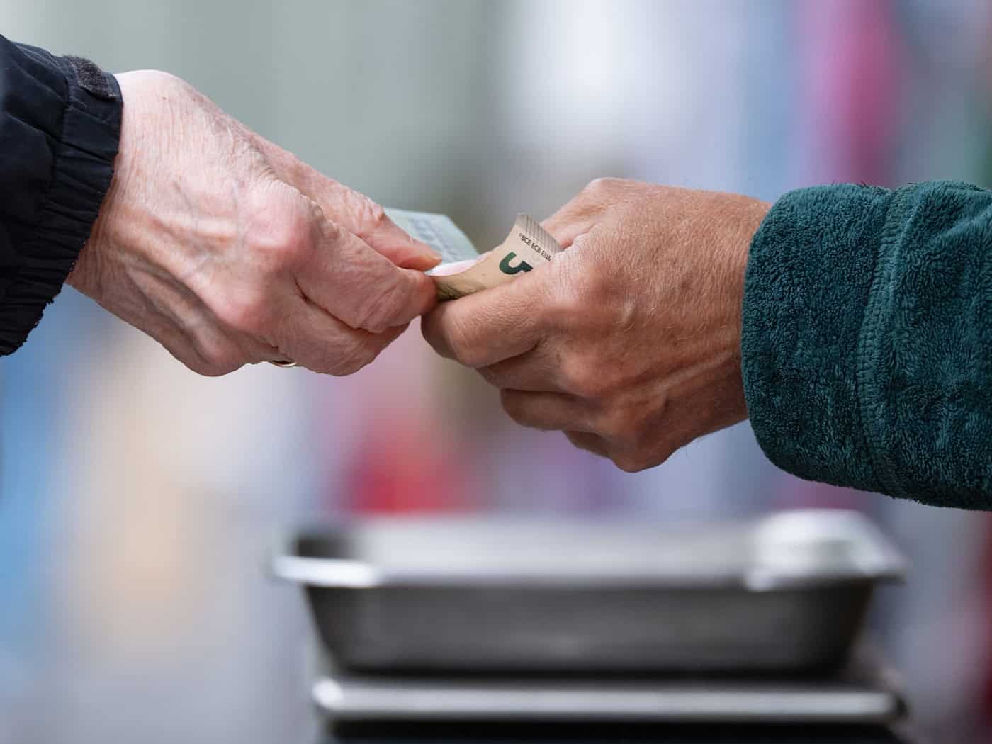 Gefahr der Altersarmut: Mehr Frauen mit niedrigen Renten