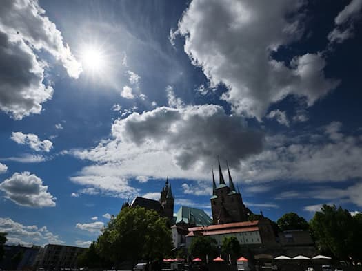 Neue Woche beginnt mit Hitze und Unwettergefahr