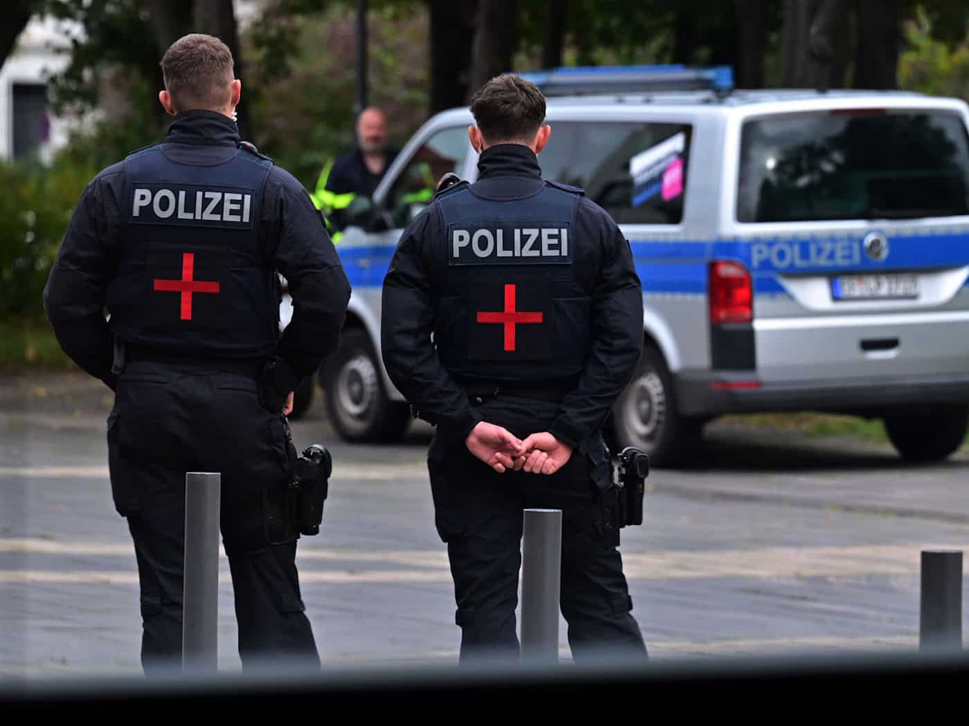 Politisch motivierte Gewalt: 16 Angriffe auf Polizisten