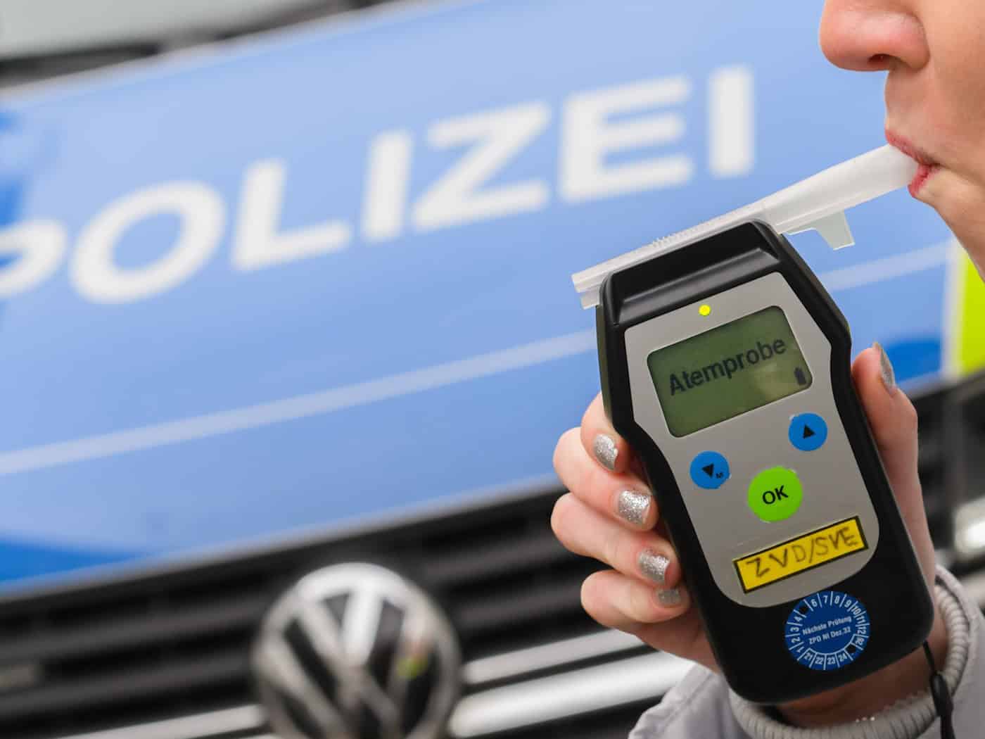 Rettungssanitäter stoppen betrunkene Autofahrerin (64) in Erfurt