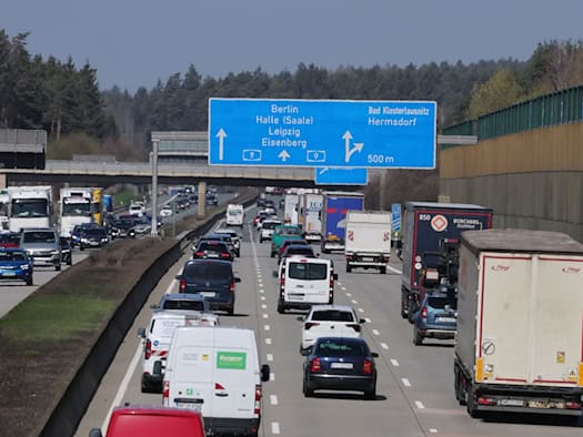 Hermsdorfer Kreuz und Tunnel Behringen in Thüringen zeitweise gesperrt