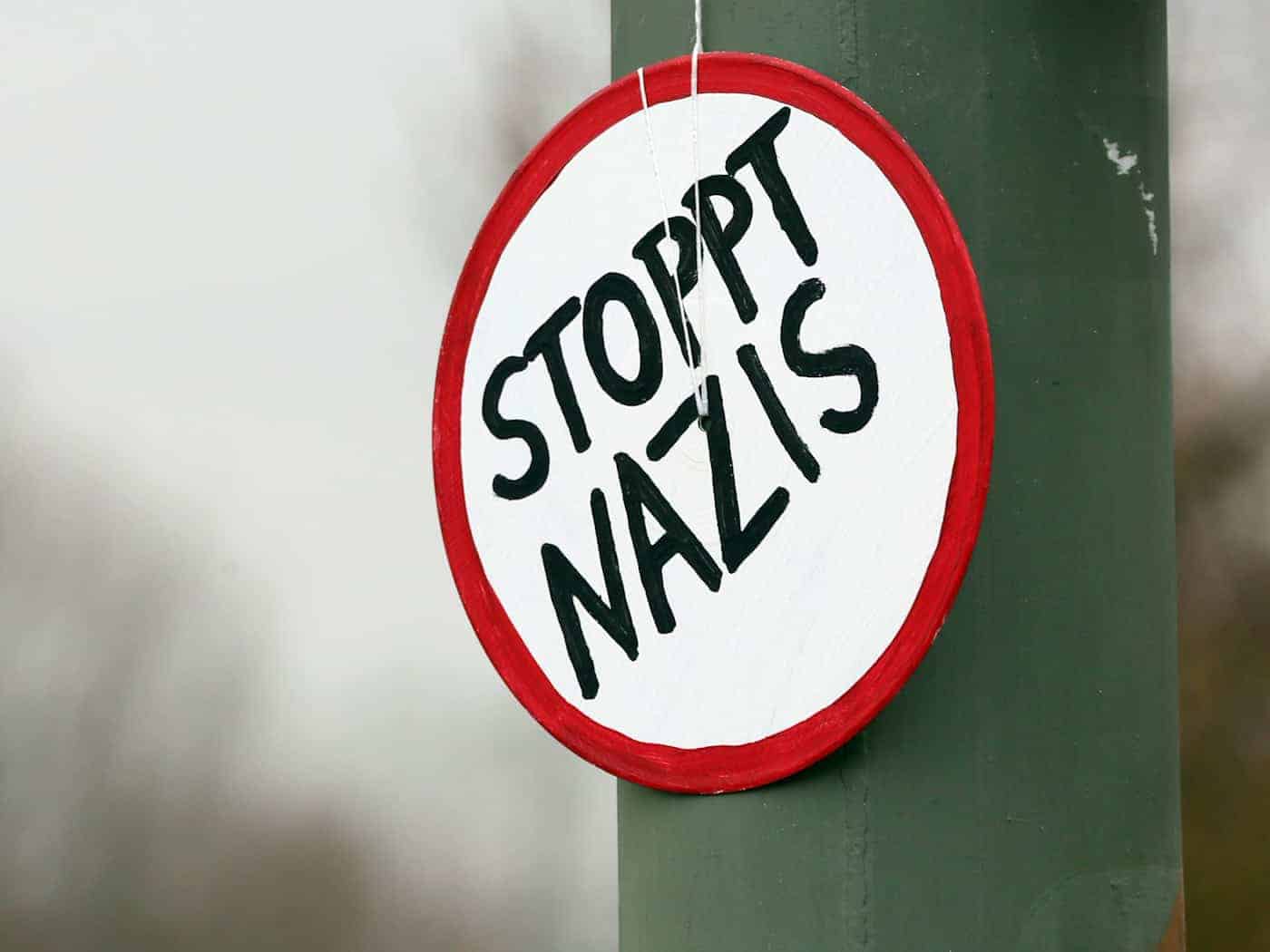 Hamburger Verein 'Laut gegen Nazis' betreibt Konter‑Shop 'druck18.com' – 25.000 Euro Umsatz