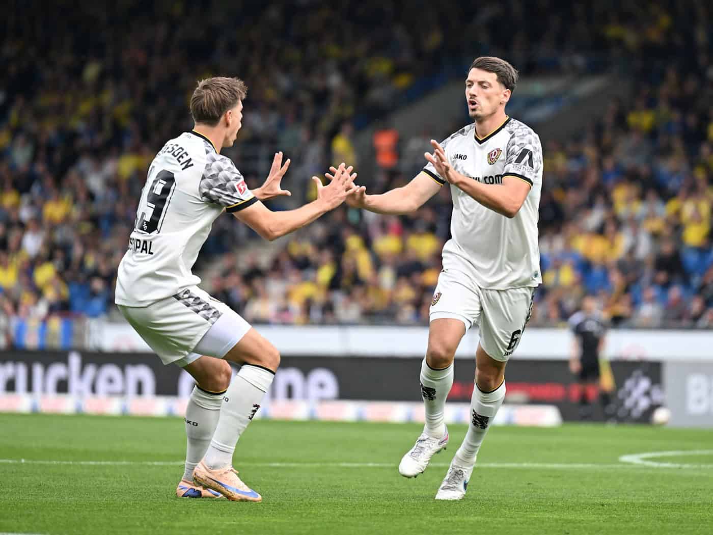 Dynamo Dresden holt 2:2 bei Eintracht Braunschweig