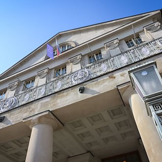 Saison-Höhepunkte in den neuen Theaterspielplänen