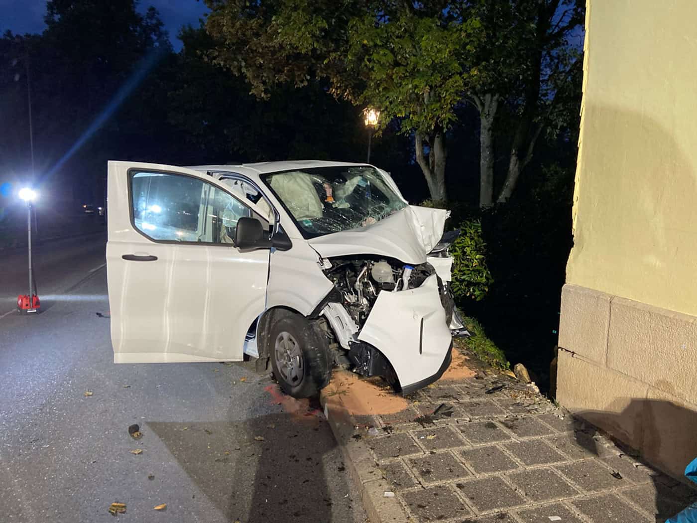 Fahrerin aus Sonneberg verursacht Unfall in Sonnefeld – sieben Verletzte