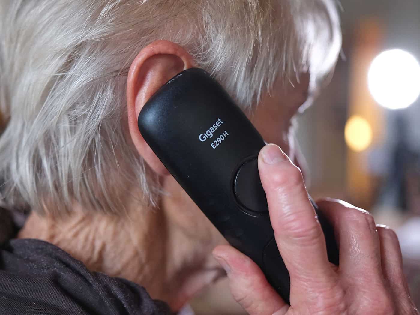 Betrüger erbeuten fünfstellige Summe von 89-Jähriger
