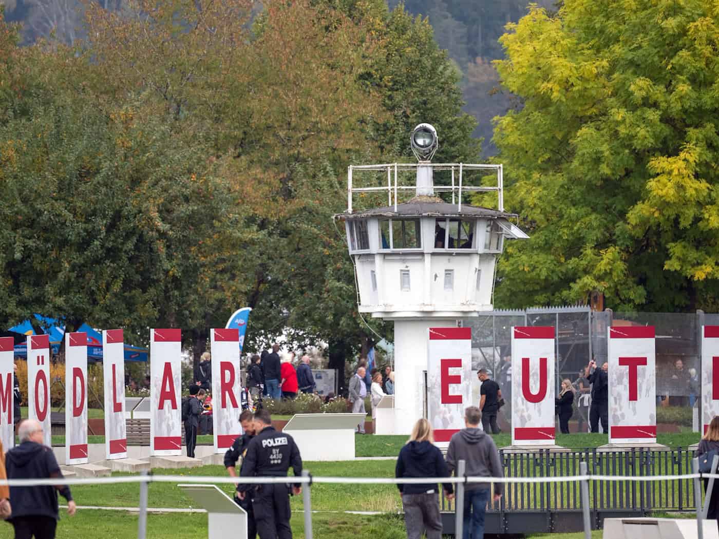 Mödlareuth feiert Deutsche Einheit und erinnert an Teilung