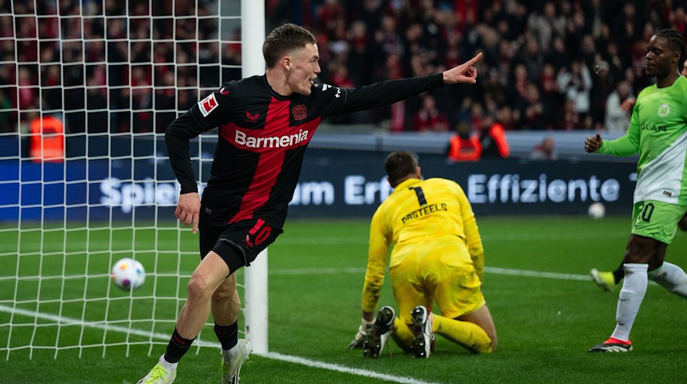 Leverkusens Torschütze Florian Wirtz jubelt nach seinem Treffer zum 2:0. / Foto: Marius Becker/dpa