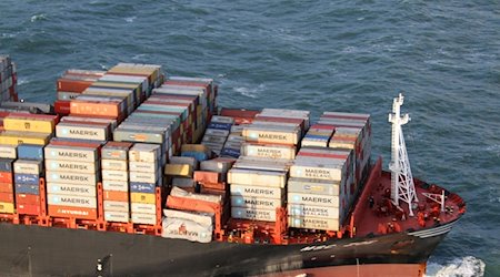 Die mit Containern beladene "MSC Zoe" ist in der Nordsee unterwegs. / Foto: Nlcg-Phcgn/Netherlands Coast Guard/dpa/Archivbild