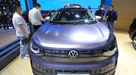 Ein SAIC Volkswagen ID.6 X wird auf der «20. Shanghai International Automobile Industry Exhibition» ausgestellt. / Foto: Fang Zhe/Xinhua/dpa