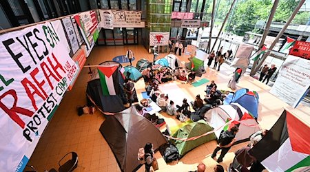 Propalästinensische Aktivisten errichten Protestcamp in Uni