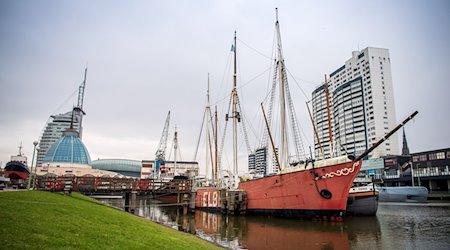 Das Feuerschiff «Elbe 3» liegt im Museumshafen vom Deutschen Schifffahrtsmuseum in Bremerhaven. / Foto: Sina Schuldt/dpa