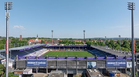 Fußball: 2. Bundesliga, VfL Osnabrück. Luftbild einer Drohne vom Stadion an der Bremer Brücke. / Foto: Friso Gentsch/dpa