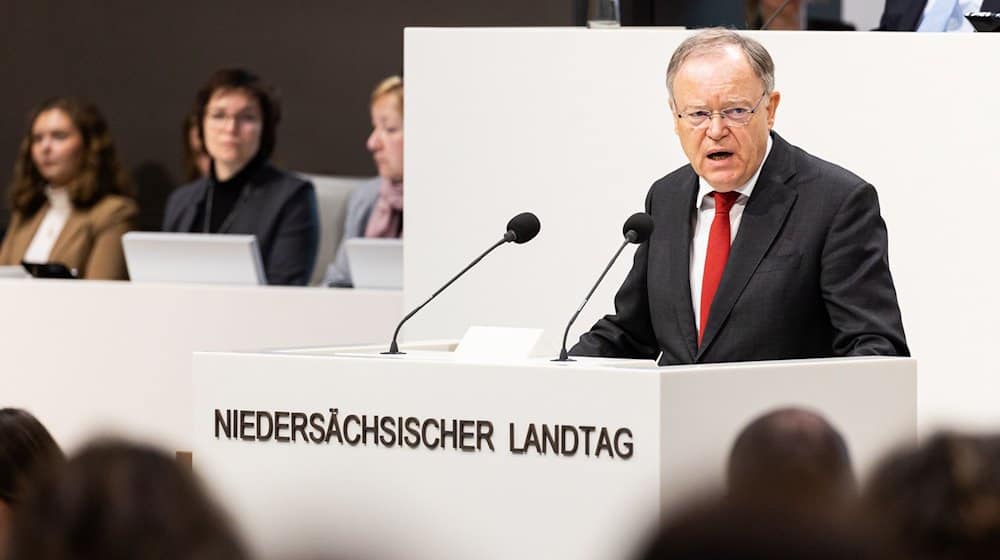 Niedersachsens Ministerpräsident Stephan Weil  hält eine Regierungserklärung. / Foto: Michael Matthey/dpa/Archivbild