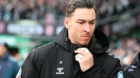 Werders Stammtorhüter Jiri Pavlenka muss auf der Bank platz nehmen. / Foto: Carmen Jaspersen/dpa