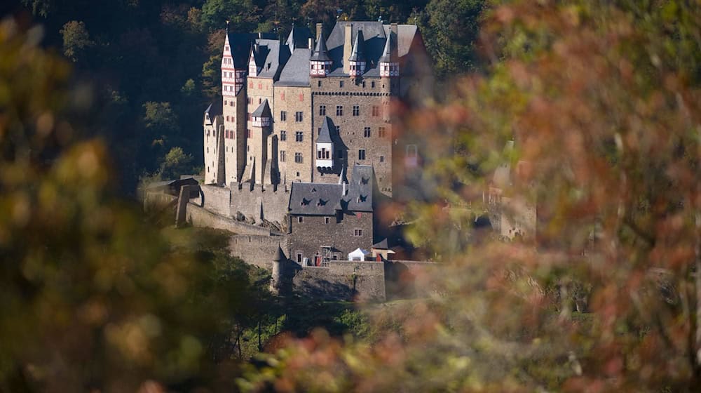 Die mittelalterliche Burganlage Eltz. / Foto: Boris Roessler/dpa