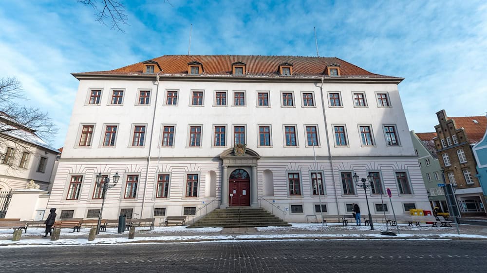 Am Landgericht Lüneburg beginnt ein Prozess gegen 37-Jährigen aus dem Kreis Celle wegen Mordes an seiner Ex-Freundin. (Symbolbild) / Foto: Philipp Schulze/dpa