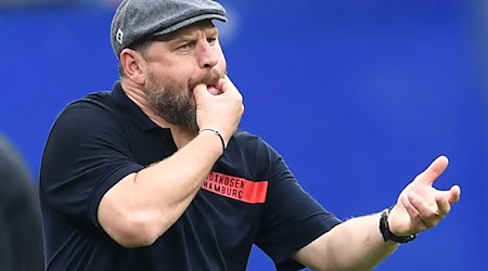 Der HSV und Trainer Steffen Baumgart spielen zum Saisonstart der 2. Bundesliga beim 1. FC Köln / Foto: Daniel Bockwoldt/dpa/Daniel Bockwoldt