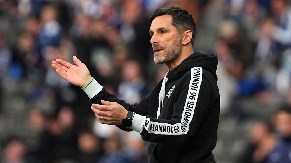 Trainer Stefan Leitl von Hannover 96 war zufrieden mit Test gegen den Drittligisten SC Verl. / Foto: Soeren Stache/dpa