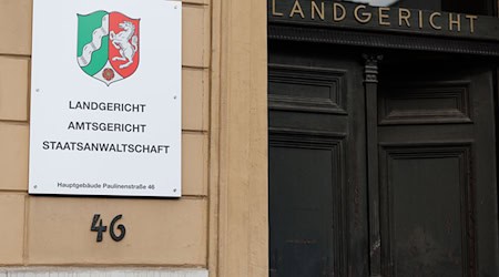 Am Landgericht in Detmold beginnt ein Prozess um den Tod auf einer Landstraße bei Lügde. Die Anklage lautet auf Mord. (Archivfoto) / Foto: Friso Gentsch/dpa