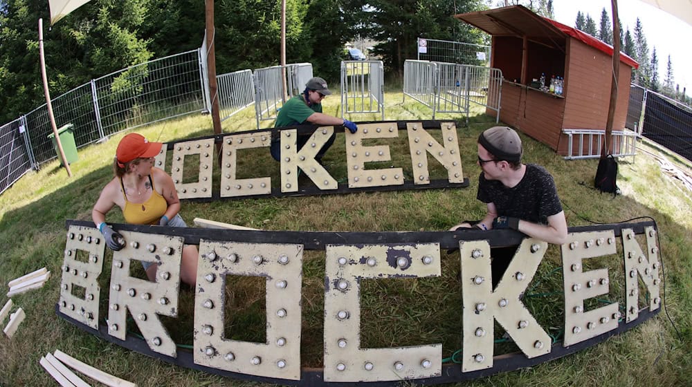 4000 Menschen waren in den vergangenen Tagen beim «Rocken am Brocken». (Archivbild) / Foto: Matthias Bein/dpa