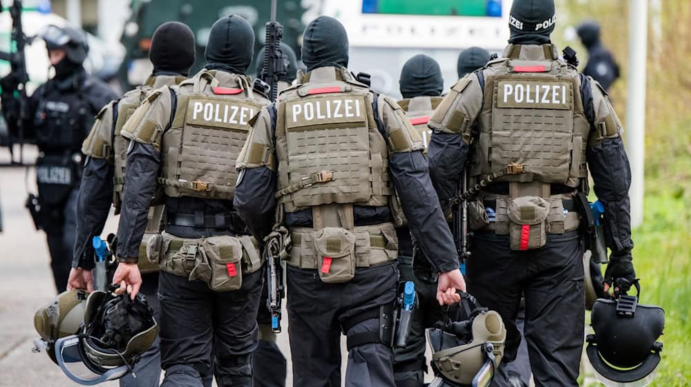 Ein Mann wurde vom SEK in NRW festgenommen. Viel mehr geben die Ermittler bisher noch nicht preis. (Archivfoto) / Foto: Daniel Bockwoldt/dpa