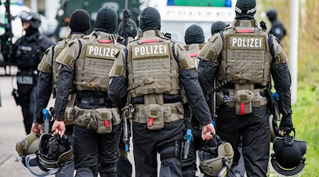 Ein Mann wurde vom SEK in NRW festgenommen. Viel mehr geben die Ermittler bisher noch nicht preis. (Archivfoto) / Foto: Daniel Bockwoldt/dpa