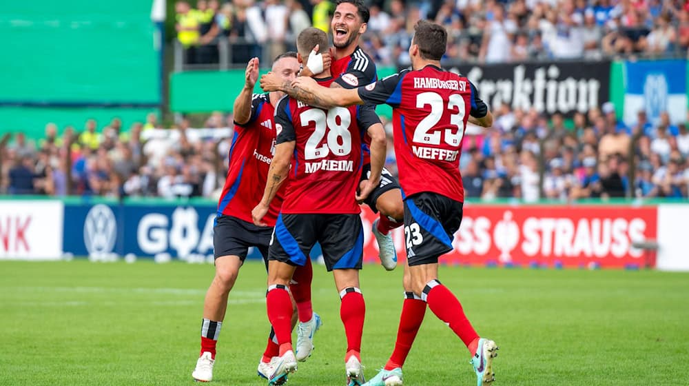 Der HSV bejubelte in Meppen einen ungefährdeten SIeg. / Foto: David Inderlied/dpa