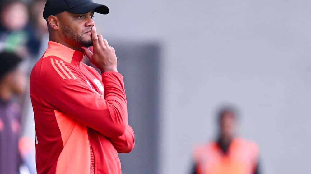 Gibt sein Debüt als Bundesligaa-Trainer am Sonntag in Wolfsburg: Der neue Bayern-Coach Vincent Kompany. / Foto: Sven Hoppe/dpa