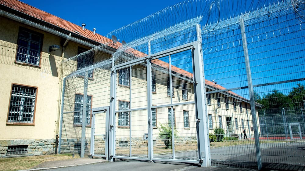 Ein zweites Abschiebegefängnis neben dem in Langenhagen ist in Niedersachsen derzeit nicht geplant. (Archivbild) / Foto: Hauke-Christian Dittrich/dpa