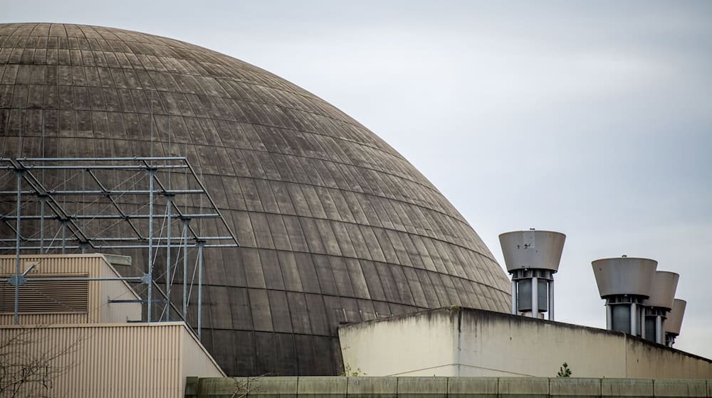 Das im vergangenen Jahr abgeschaltete Kernkraftwerk im Emsland darf nun zurückgebaut werden. (Archivfoto) / Foto: Lino Mirgeler/dpa